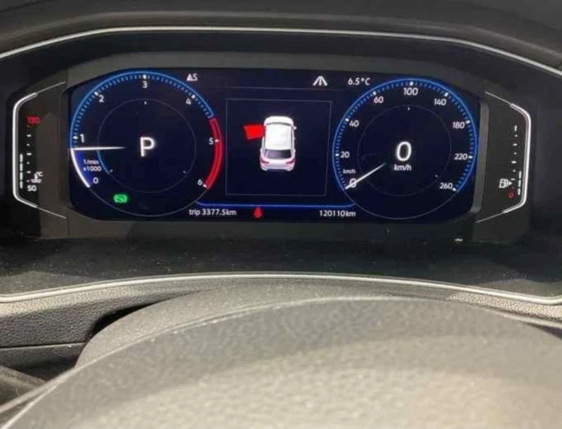 VW T-Roc 2.0 TDI 4MOTION.110 KW.NAVI.LED, снимка 15 - Автомобили и джипове - 52949648