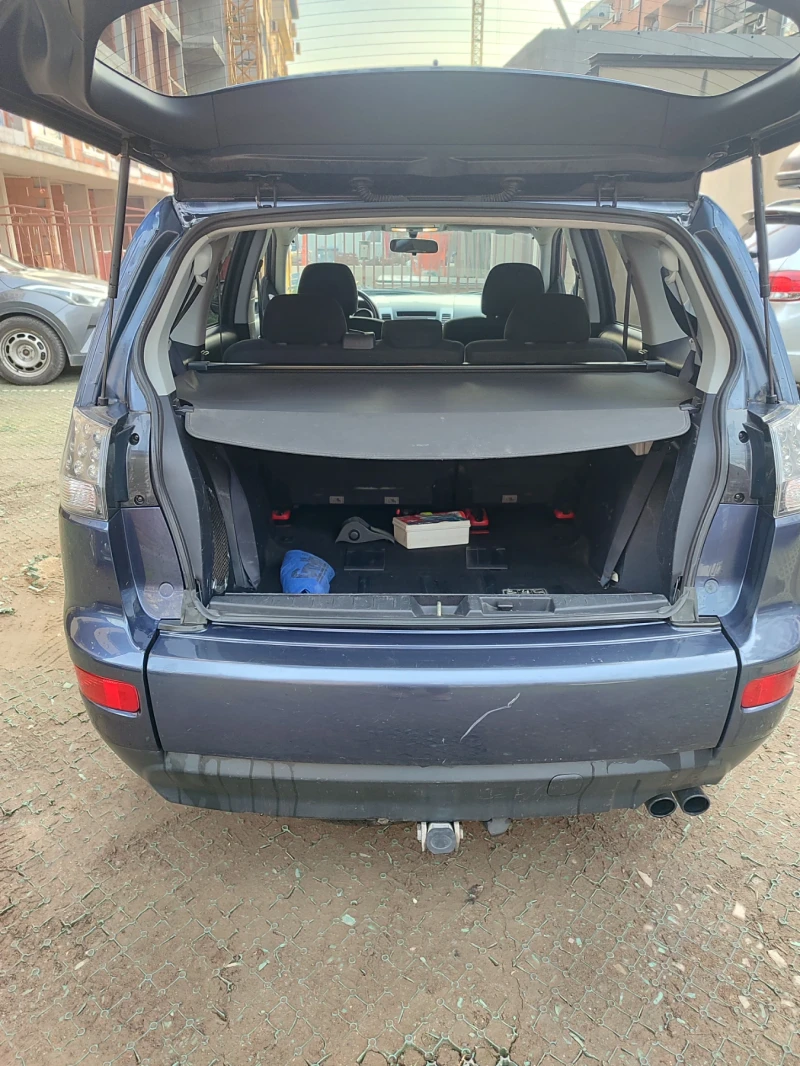 Mitsubishi Outlander, снимка 10 - Автомобили и джипове - 53295582
