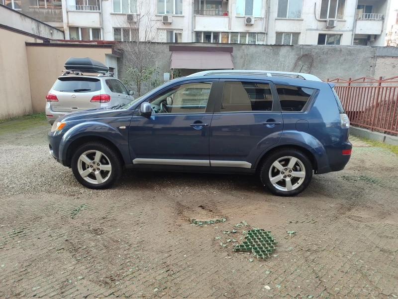 Mitsubishi Outlander, снимка 3 - Автомобили и джипове - 53295582