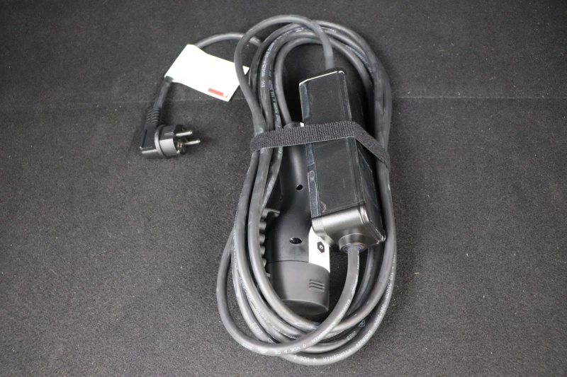 Hyundai Kona 65kWh, снимка 16 - Автомобили и джипове - 53370430