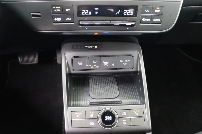 Hyundai Kona 65kWh, снимка 9 - Автомобили и джипове - 53370430