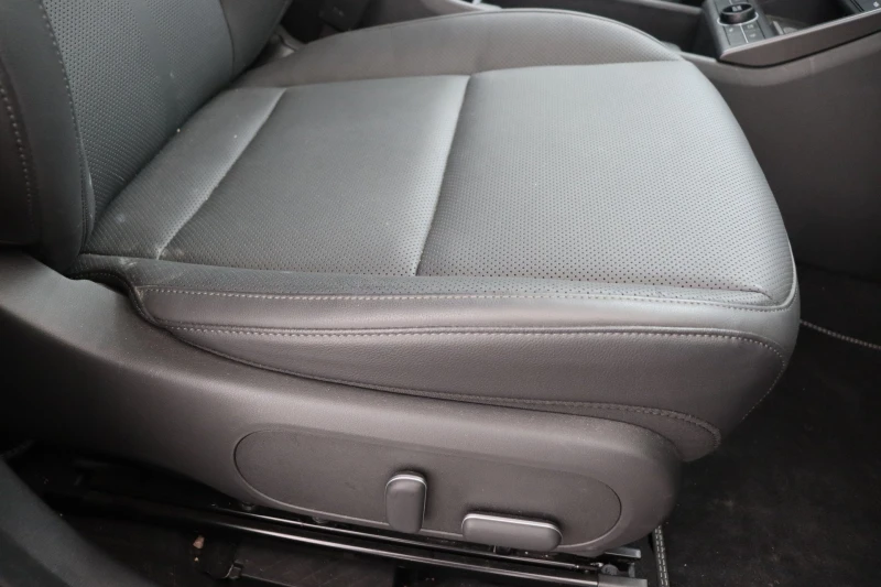 Hyundai Kona 65kWh, снимка 15 - Автомобили и джипове - 53370430