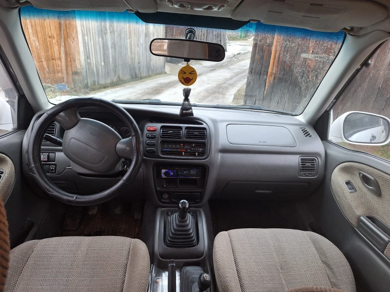 Suzuki Grand vitara, снимка 8 - Автомобили и джипове - 53404293