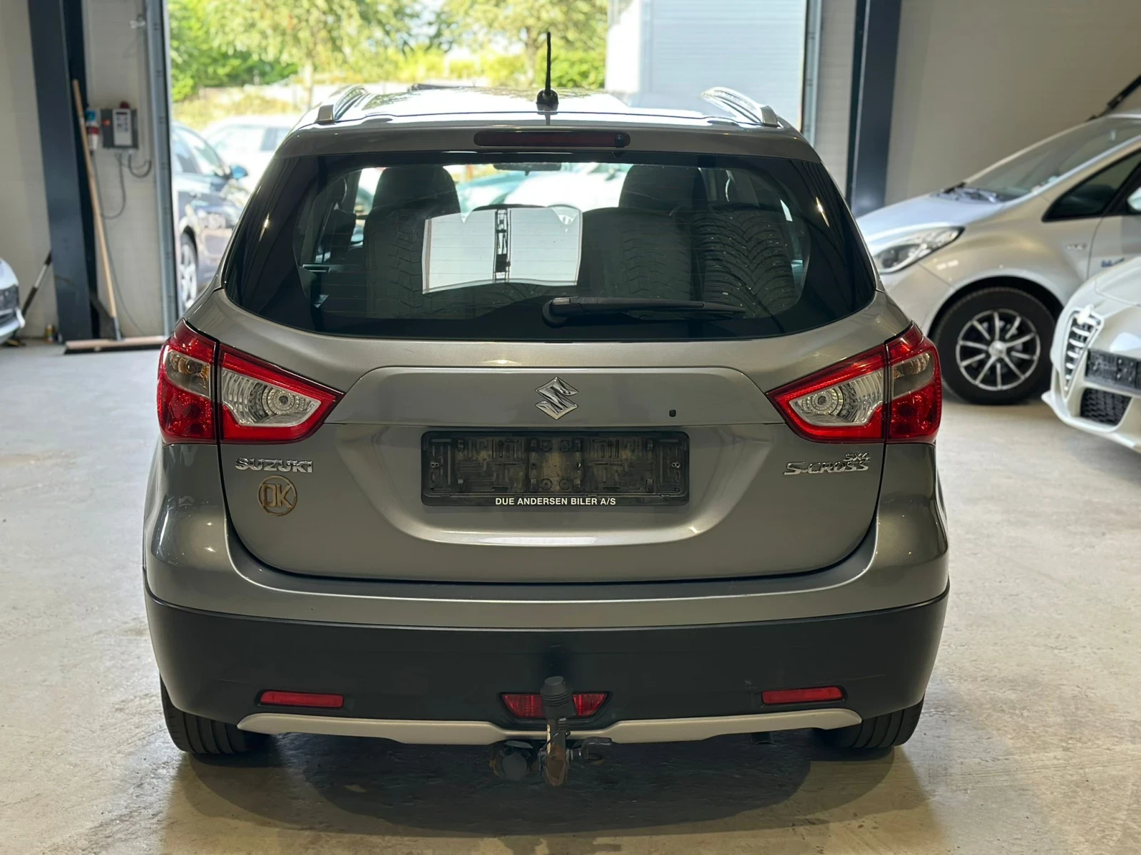Suzuki SX4 S-Cross 1.6i (120кс)Нави/Подгрев седалки/keyless go/Euro 6 - изображение 4