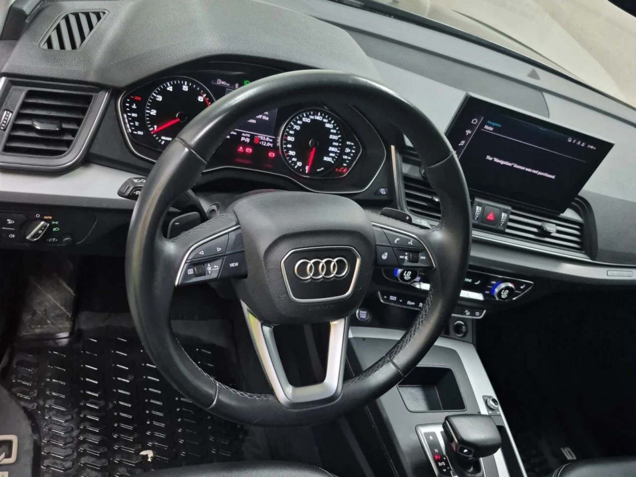 Audi Q5 * АВТО КРЕДИТ* ЦЕНА ДО БГ * СЕРВИЗНА ИСТОРИЯ *  - изображение 10