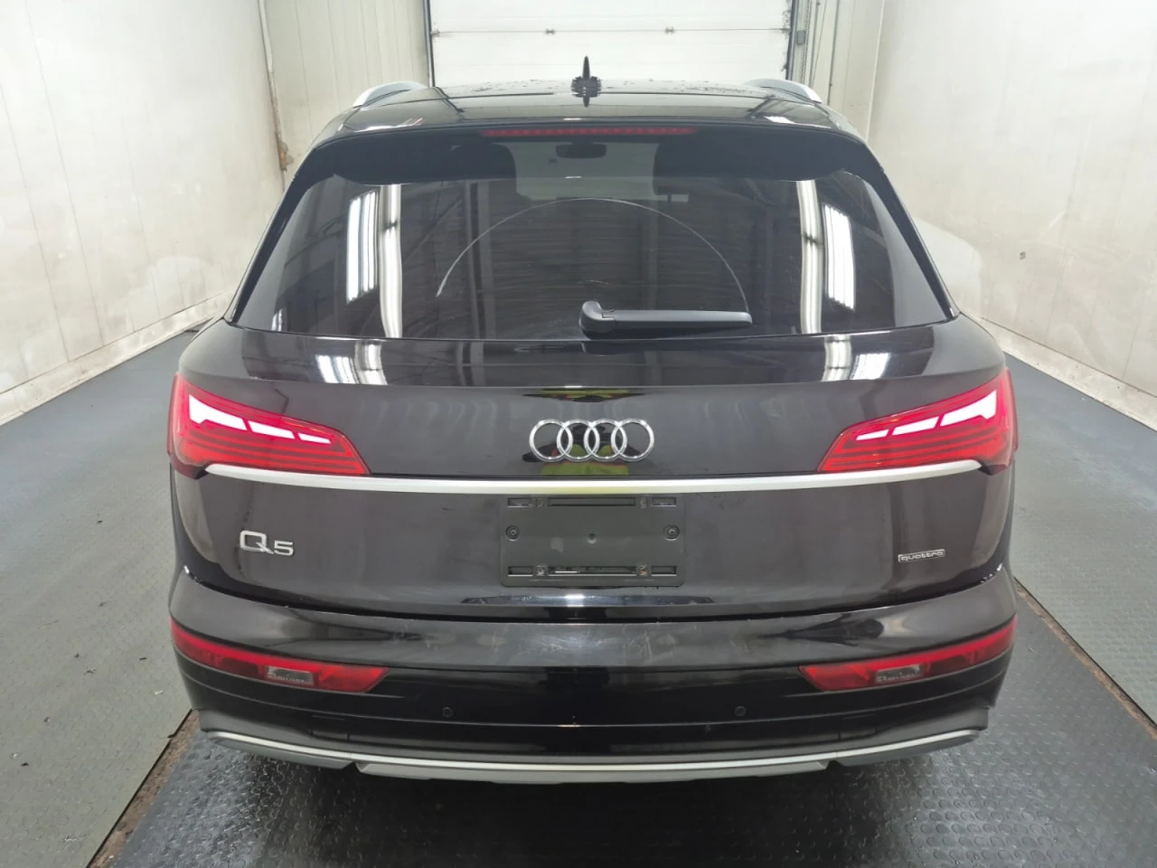 Audi Q5 * АВТО КРЕДИТ* ЦЕНА ДО БГ * СЕРВИЗНА ИСТОРИЯ *  - изображение 5