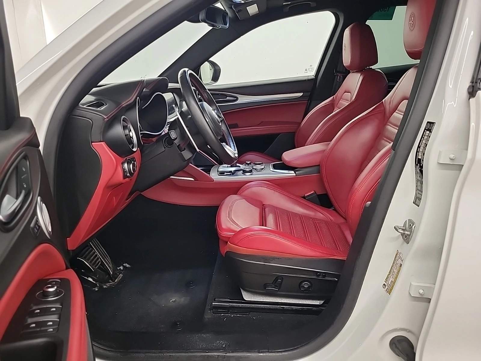 Alfa Romeo Stelvio TI SPORT * * CARFAX * * АВТО КРЕДИТ * *  - изображение 8