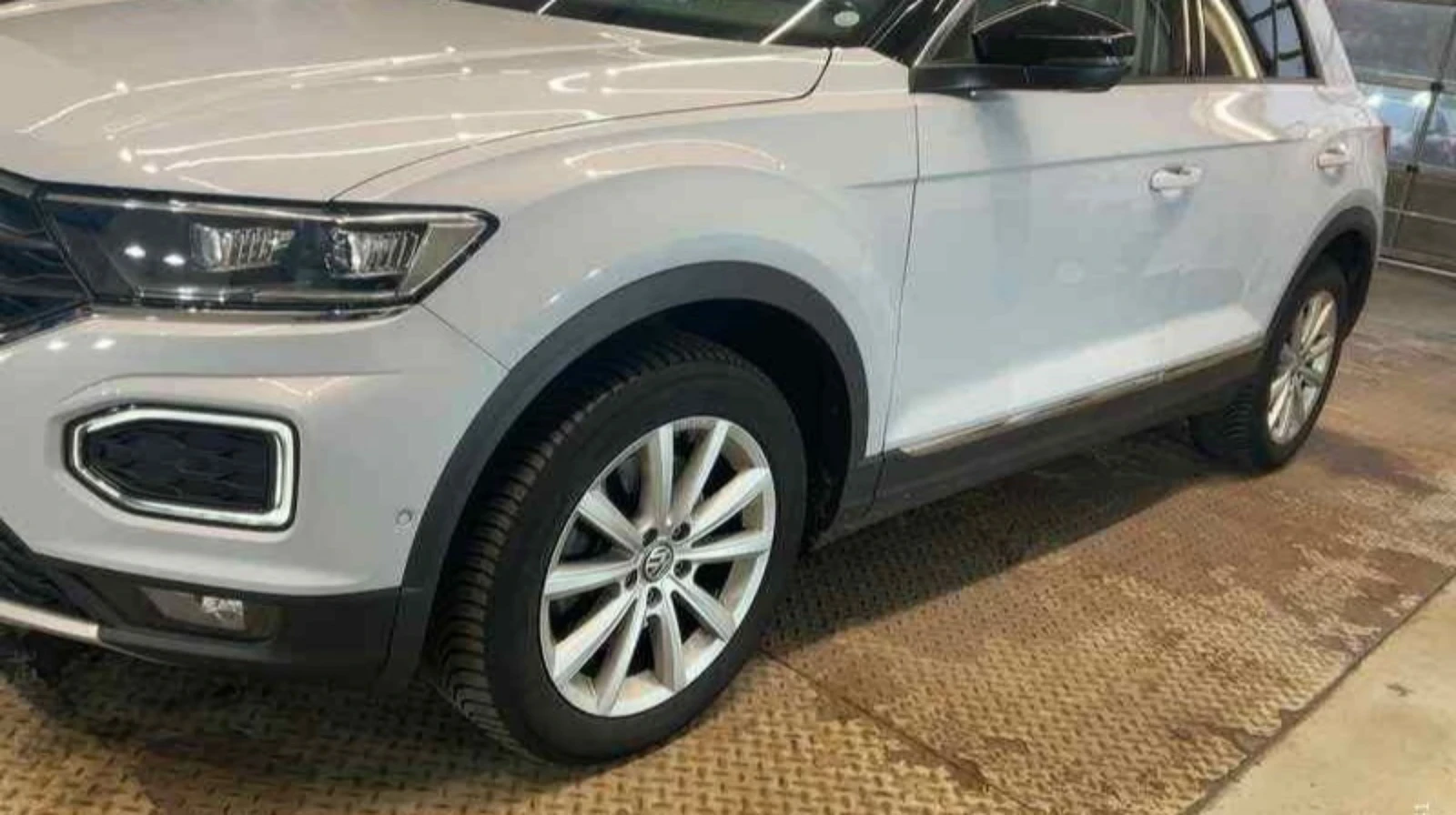 VW T-Roc 2.0 TDI 4MOTION.110 KW.NAVI.LED - изображение 3