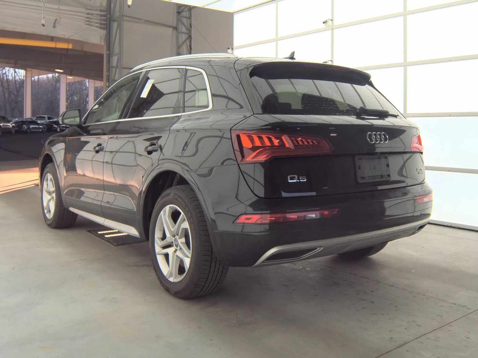 Audi Q5 2.0T* ДИГИТАЛНО* ТАБЛО* ПОДГРЕВ* МЪРТВА* ТОЧКА* КЕ - изображение 4