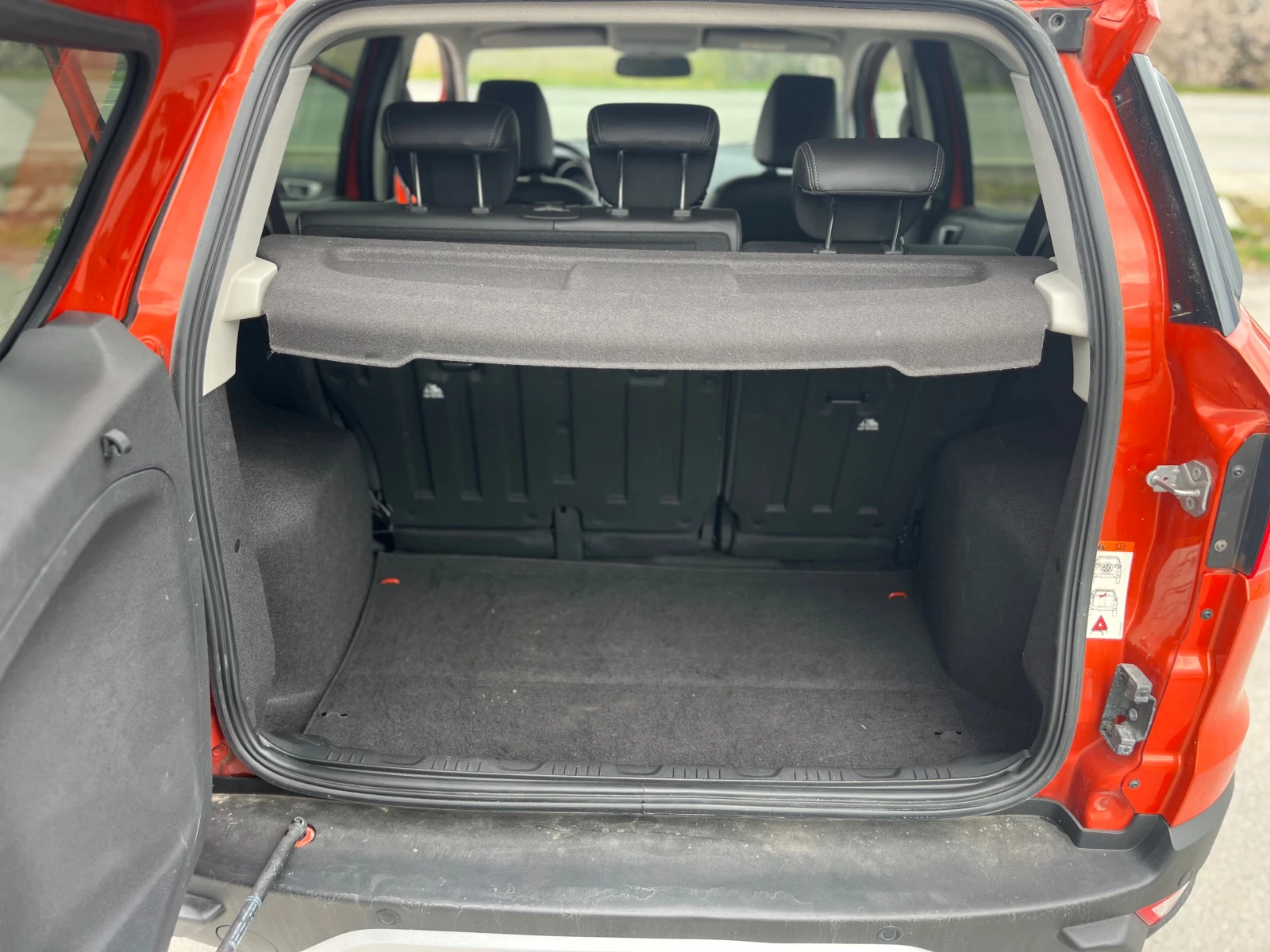 Ford EcoSport 1.5 TDCI TITANIUM Разпродажба!!!, снимка 13 - Автомобили и джипове - 54083440