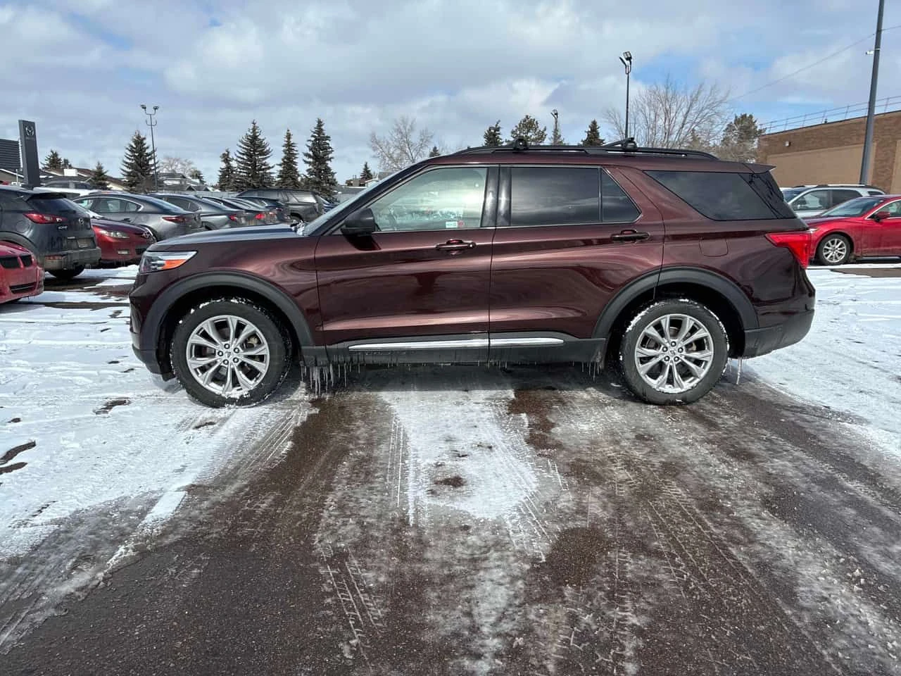 Ford Explorer * XLT * CARFAX * 7 МЕСТА * Co-Pilot 360+ , снимка 2 - Автомобили и джипове - 54143864