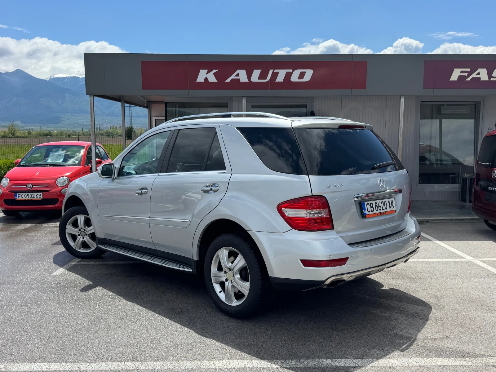 Mercedes-Benz ML 350 Keyless/Masage/Harman&Kardon, снимка 2 - Автомобили и джипове - 54388362