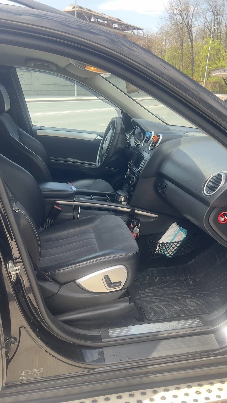 Mercedes-Benz ML 320, снимка 10 - Автомобили и джипове - 54646315
