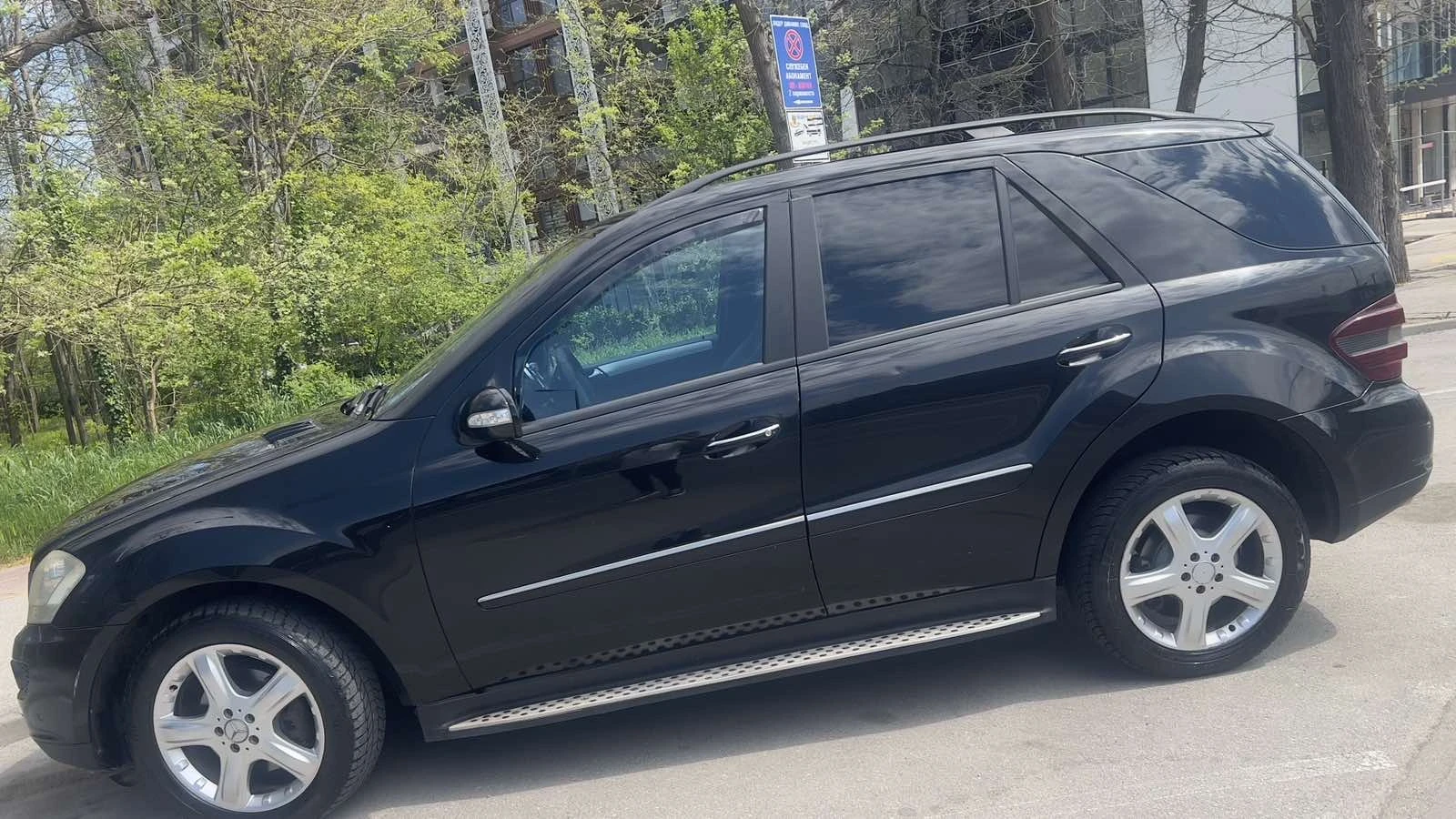 Mercedes-Benz ML 320, снимка 5 - Автомобили и джипове - 54646315