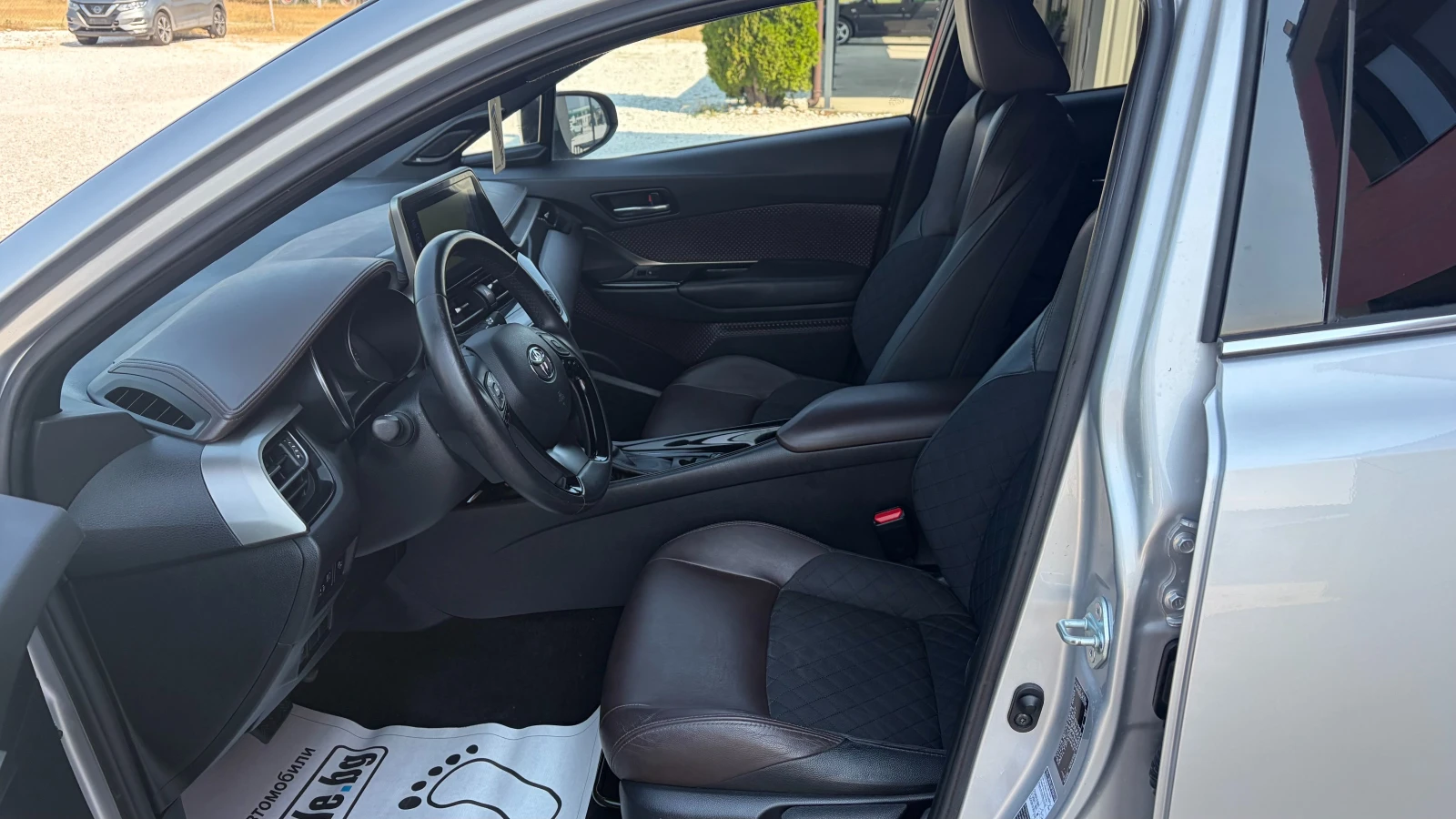 Toyota C-HR 1.2i TURBO 4x4, снимка 7 - Автомобили и джипове - 54995285