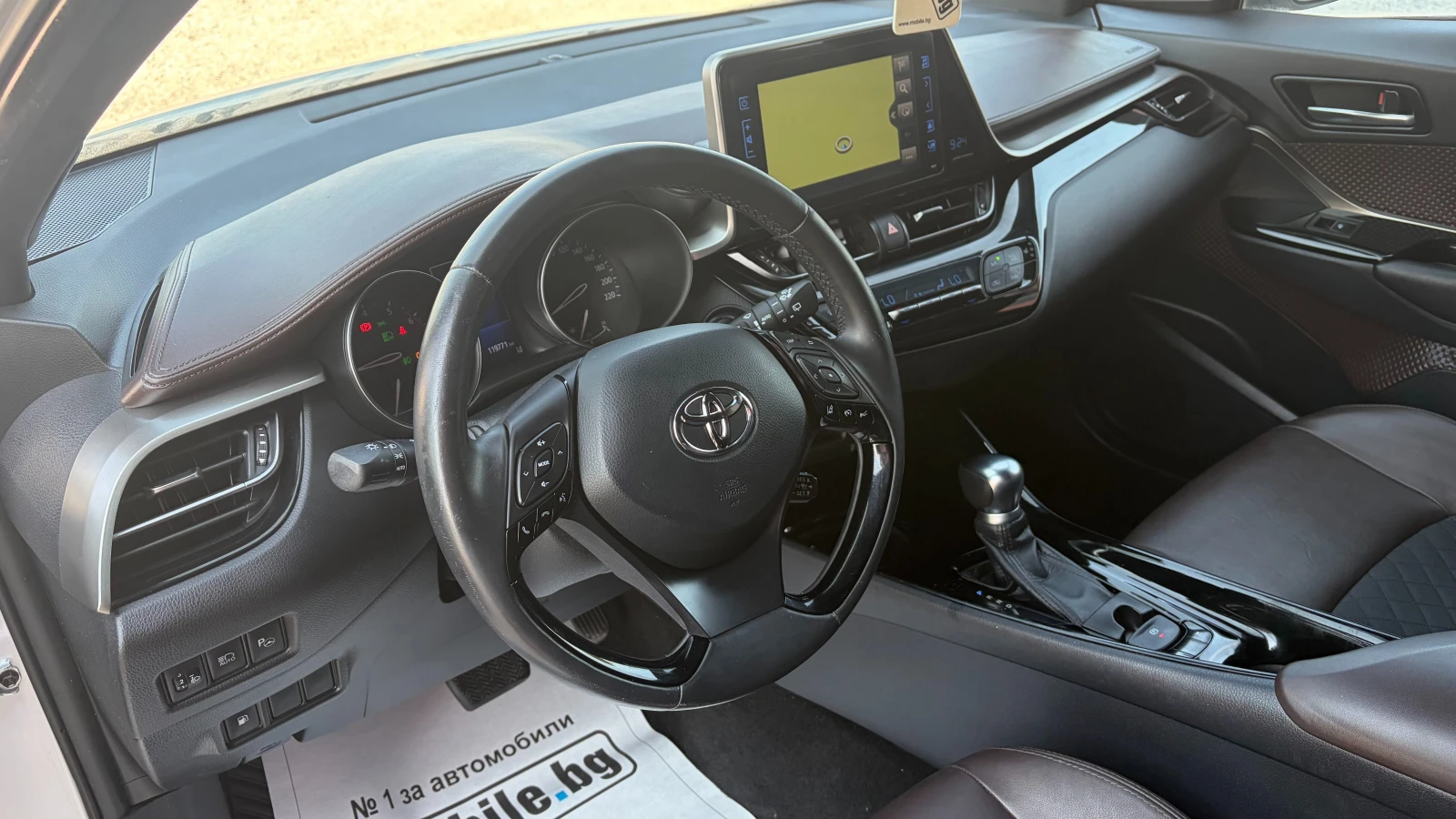Toyota C-HR 1.2i TURBO 4x4, снимка 8 - Автомобили и джипове - 54995285