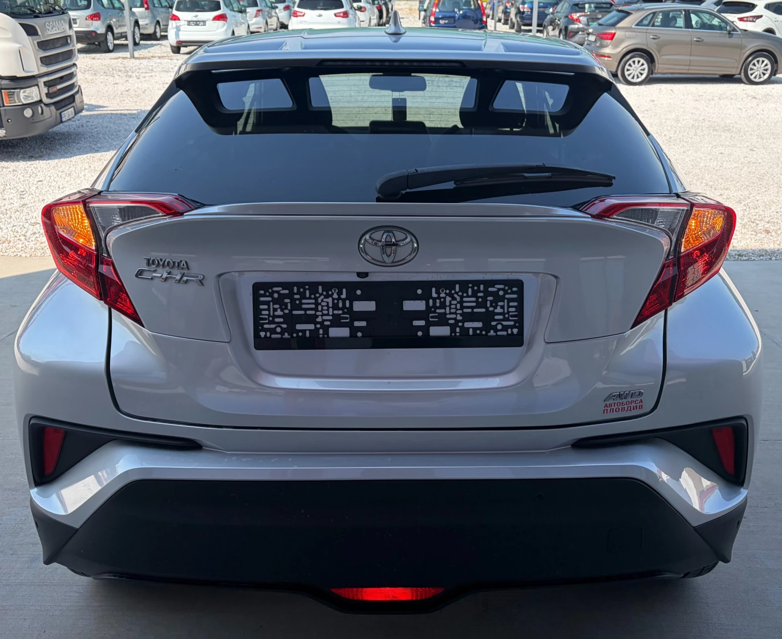 Toyota C-HR 1.2i TURBO 4x4, снимка 5 - Автомобили и джипове - 54995285