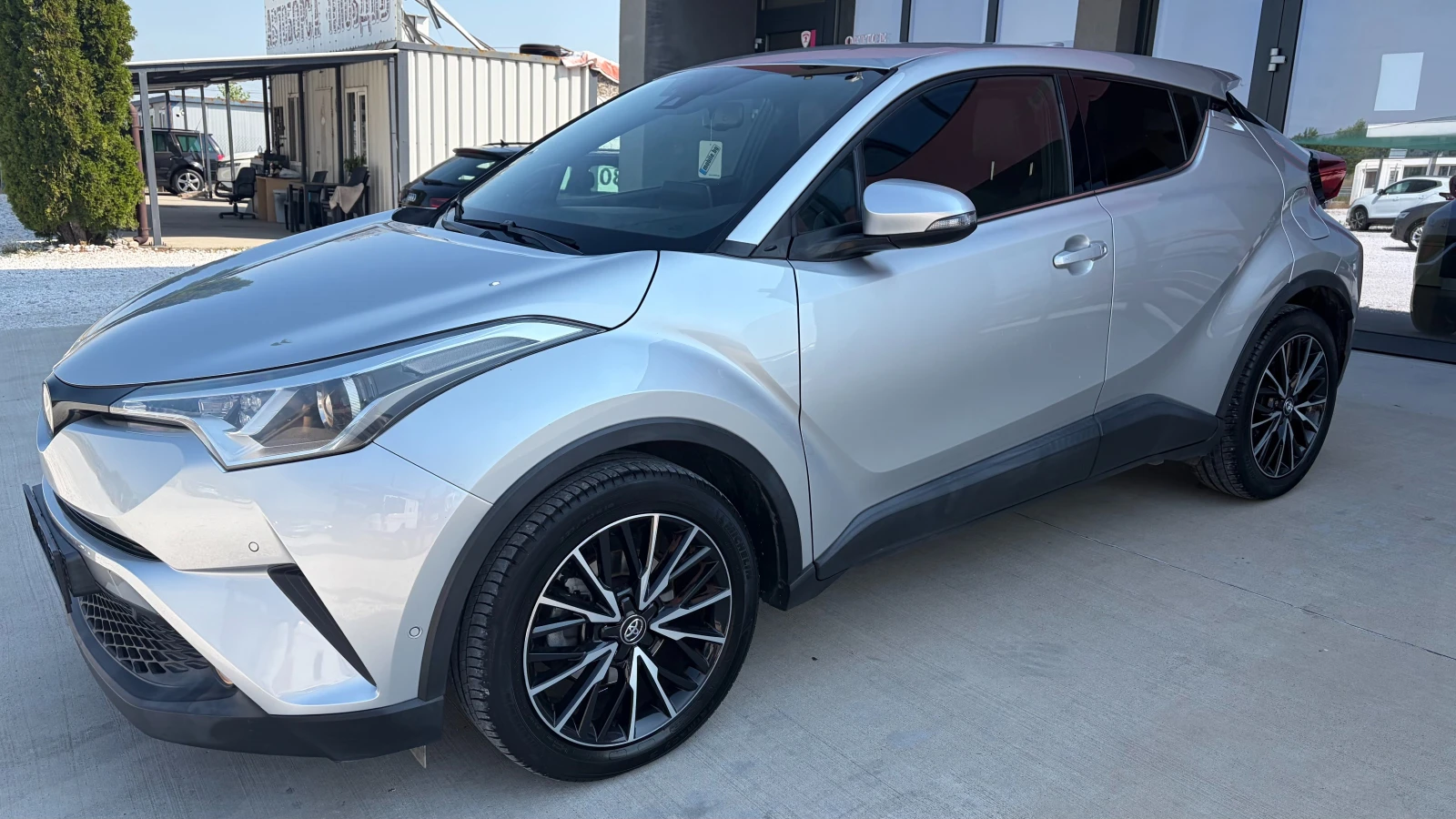 Toyota C-HR 1.2i TURBO 4x4, снимка 2 - Автомобили и джипове - 54995285