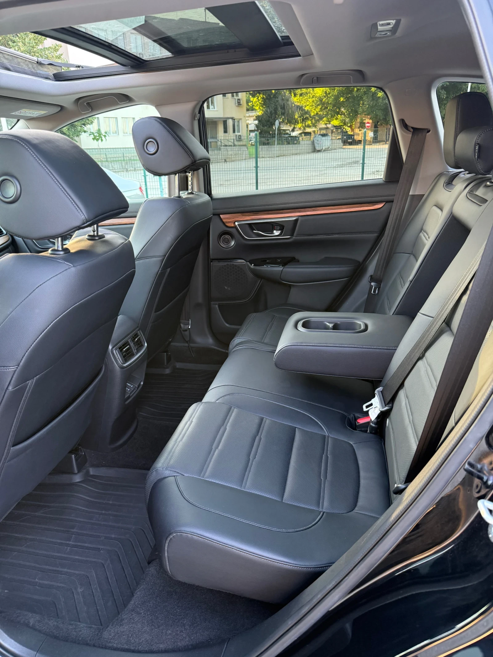 Honda Cr-v 87000км ШВЕЙЦАРИЯ, снимка 16 - Автомобили и джипове - 55255813