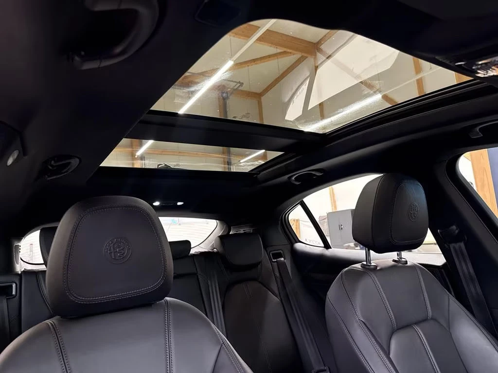Alfa Romeo Stelvio TI/2.0TURBO/280HP/Q4/CAM/AT8/LED/CAM/NAVI/705z, снимка 12 - Автомобили и джипове - 55523056