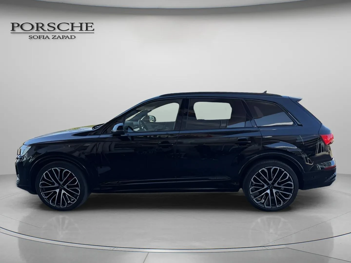 Audi Q7, снимка 3 - Автомобили и джипове - 56422482