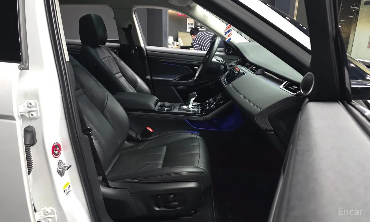Land Rover Range Rover Evoque D180 SE | PANO | MERIDIAN , снимка 11 - Автомобили и джипове - 55787335