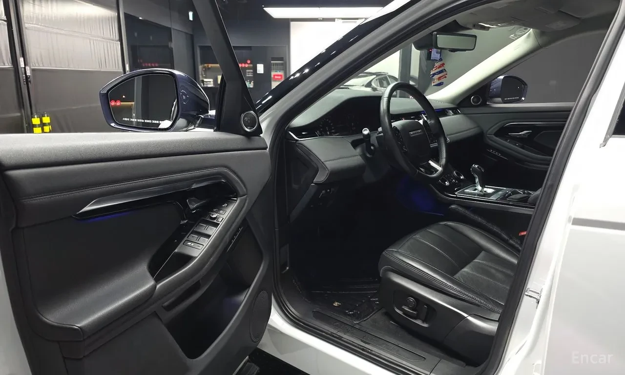Land Rover Range Rover Evoque D180 SE | PANO | MERIDIAN , снимка 10 - Автомобили и джипове - 55787335