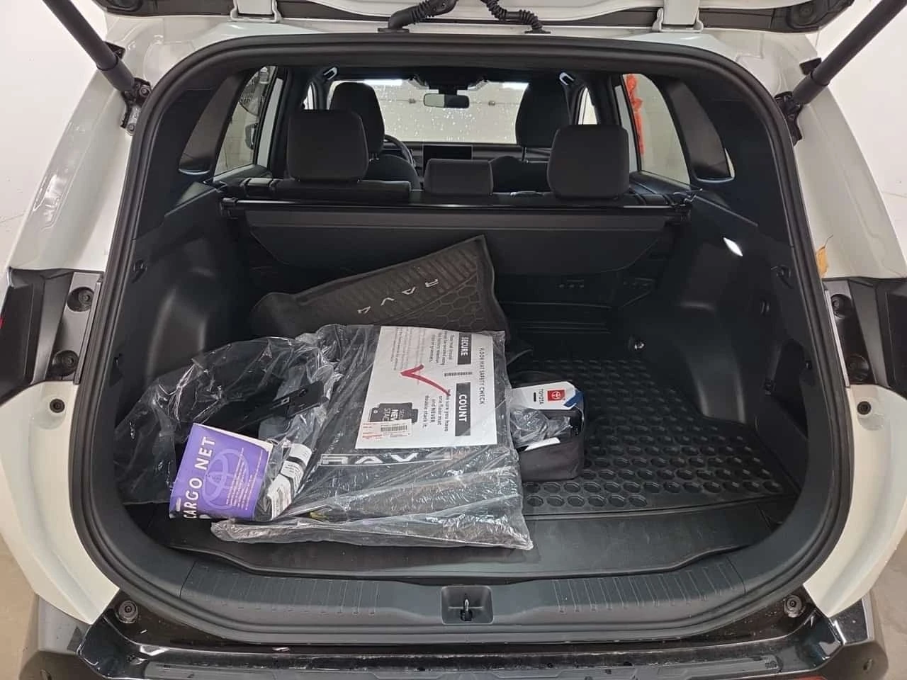 Toyota Rav4  SE / Carfax / Plug in Hybrid / ����������  | Mobile.bg � ����������� 13
