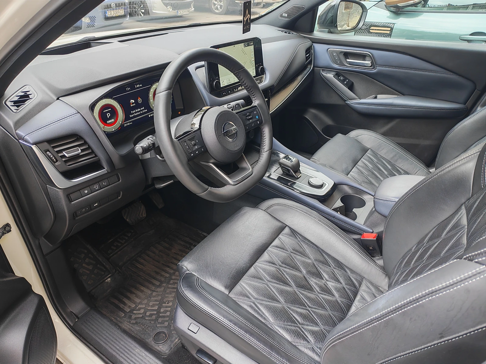 Nissan Qashqai MHEV, 4x4, Tekna + , снимка 10 - Автомобили и джипове - 56564207