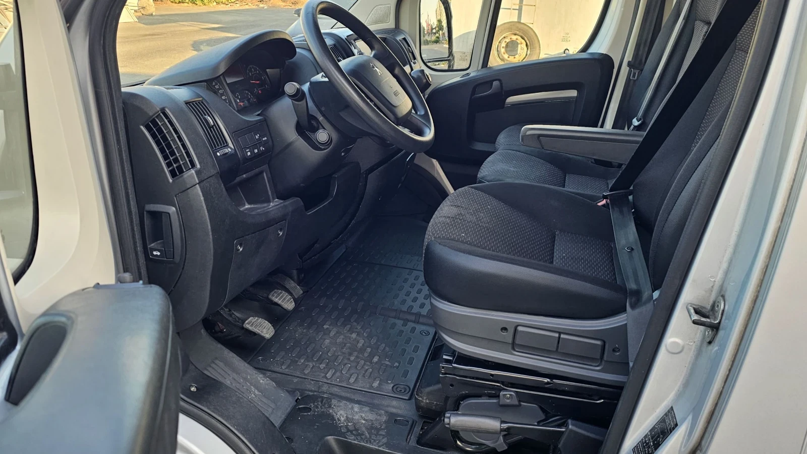 Peugeot Boxer 2.2 TD-H1/L2 - изображение 8