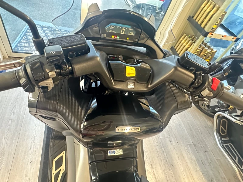 Honda Integra 750S ABS/TC/LED 09.2019г., снимка 12 - Мотоциклети и мототехника - 53077450