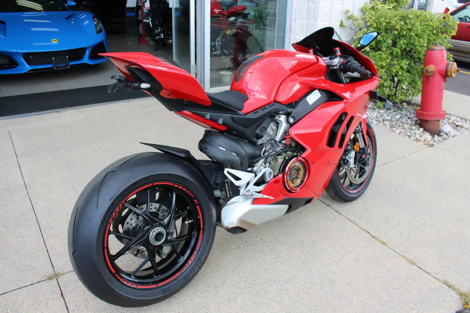 Ducati Panigale v4, снимка 2 - Мотоциклети и мототехника - 54781151