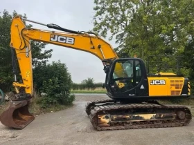   JCB