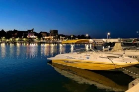 Моторна яхта Rinker 240 DB, снимка 2 - Воден транспорт - 48118828