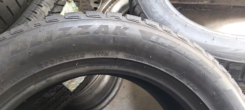 Гуми Зимни 255/55R19, снимка 6 - Гуми и джанти - 33539238