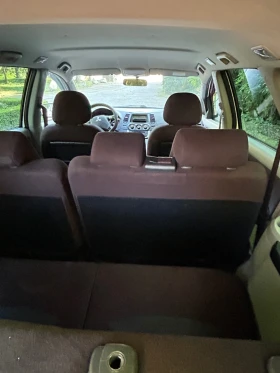 Mitsubishi Grandis 2.0 140 кс . 7 местен  | Auto.bg — изображение 9