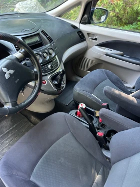 Mitsubishi Grandis 2.0 140 кс . 7 местен  | Auto.bg — изображение 6