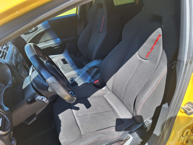 Seat Leon Cupra 20 turbo, снимка 11 - Автомобили и джипове - 46226617