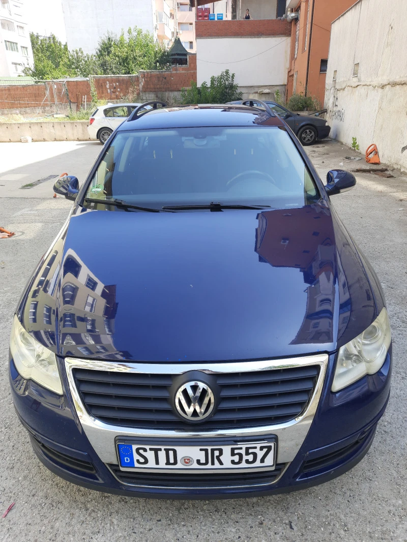 VW Passat 2.0 TDI, снимка 2 - Автомобили и джипове - 46390821