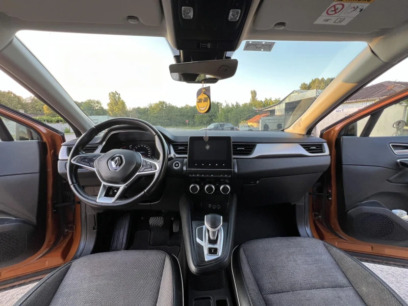 Renault Captur, снимка 12 - Автомобили и джипове - 47848457