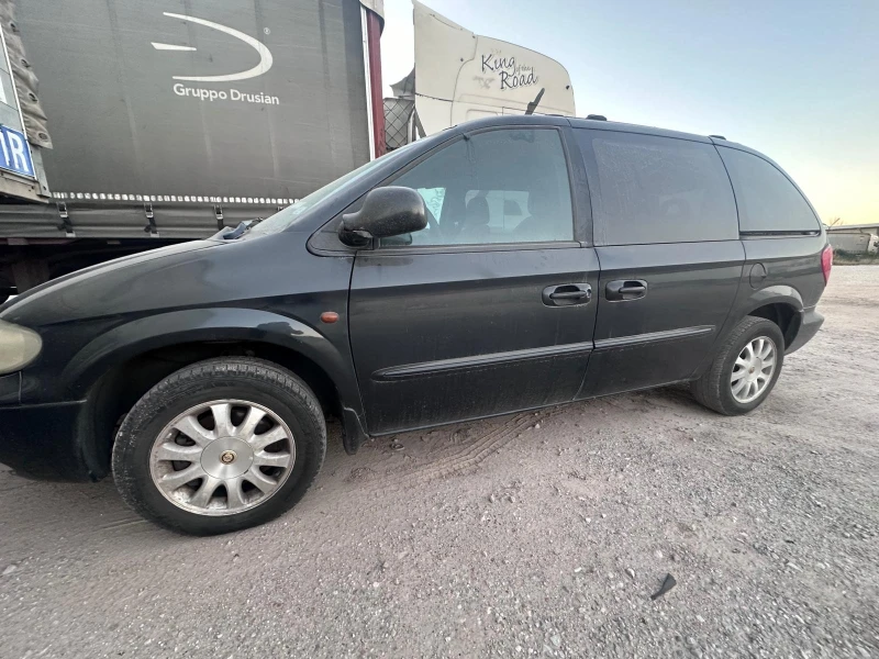 Chrysler Voyager 2.4L, 146 к.с, снимка 4 - Автомобили и джипове - 47927984