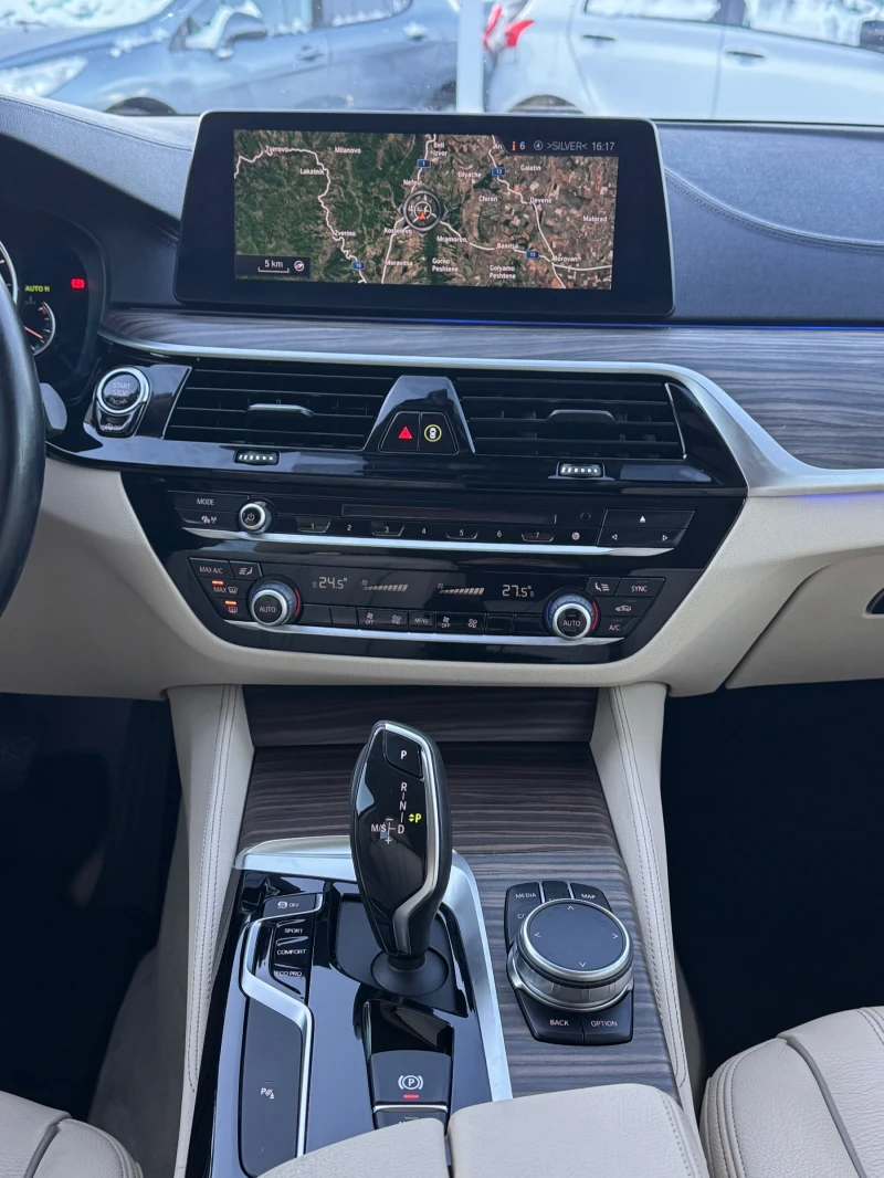 BMW 520 2.0D LUXURY LINE, снимка 11 - Автомобили и джипове - 52997556