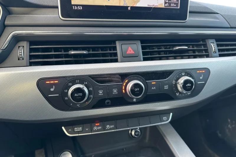 Audi A4 Sport 2.0 190PS S-tr. * DIGITAL COCKPIT* DK, снимка 11 - Автомобили и джипове - 53138092