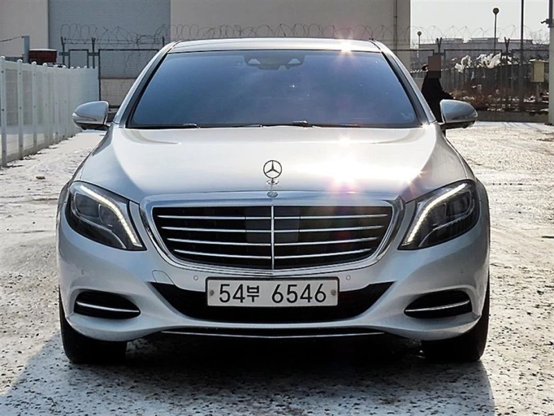 Mercedes-Benz S 400