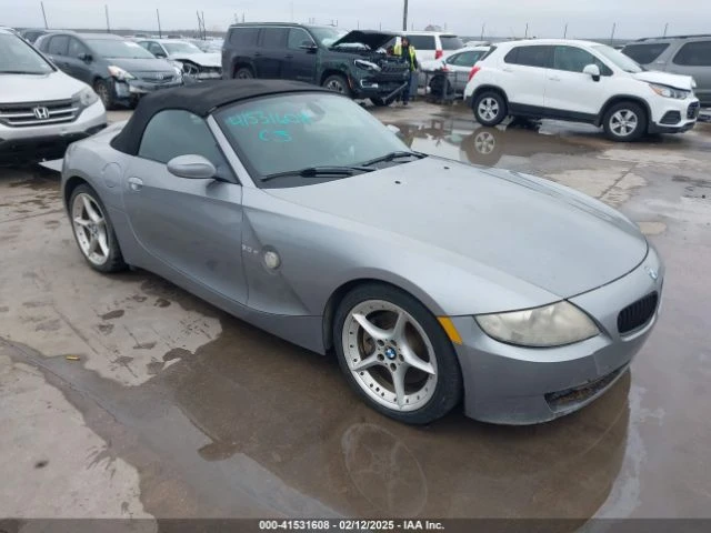 BMW Z4 3.0SI CARFAX АВТО КРЕДИТ, снимка 1 - Автомобили и джипове - 49451808