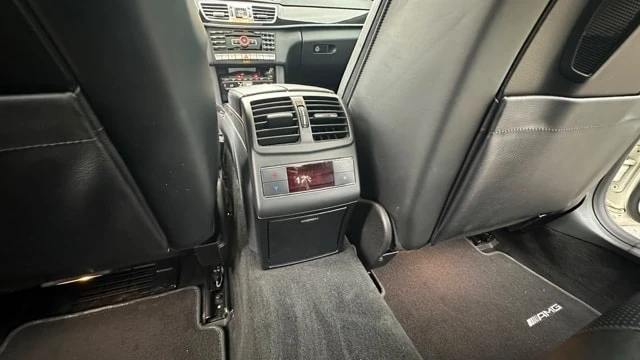 Mercedes-Benz E 63 AMG * S Model * CARFAX * ЦЕНА ДО БГ, снимка 10 - Автомобили и джипове - 55972125