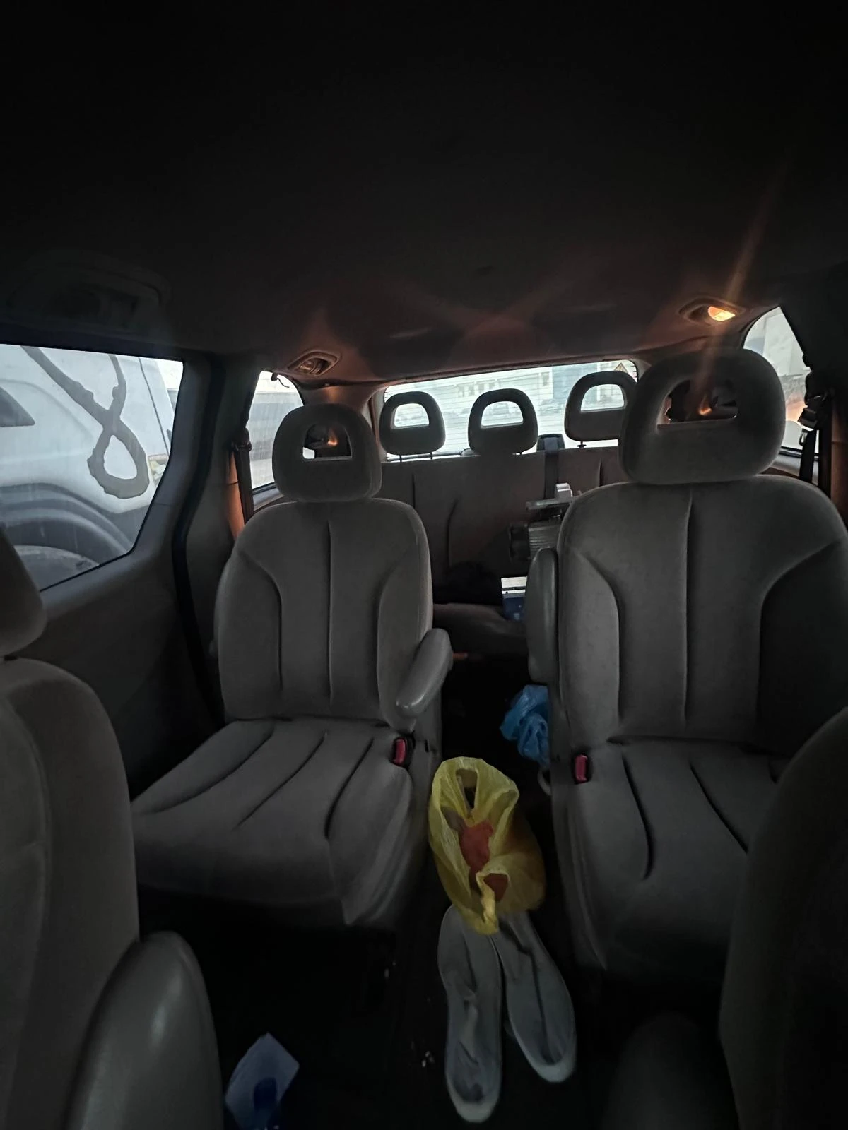 Chrysler Voyager 2.4L, 146 к.с - изображение 9