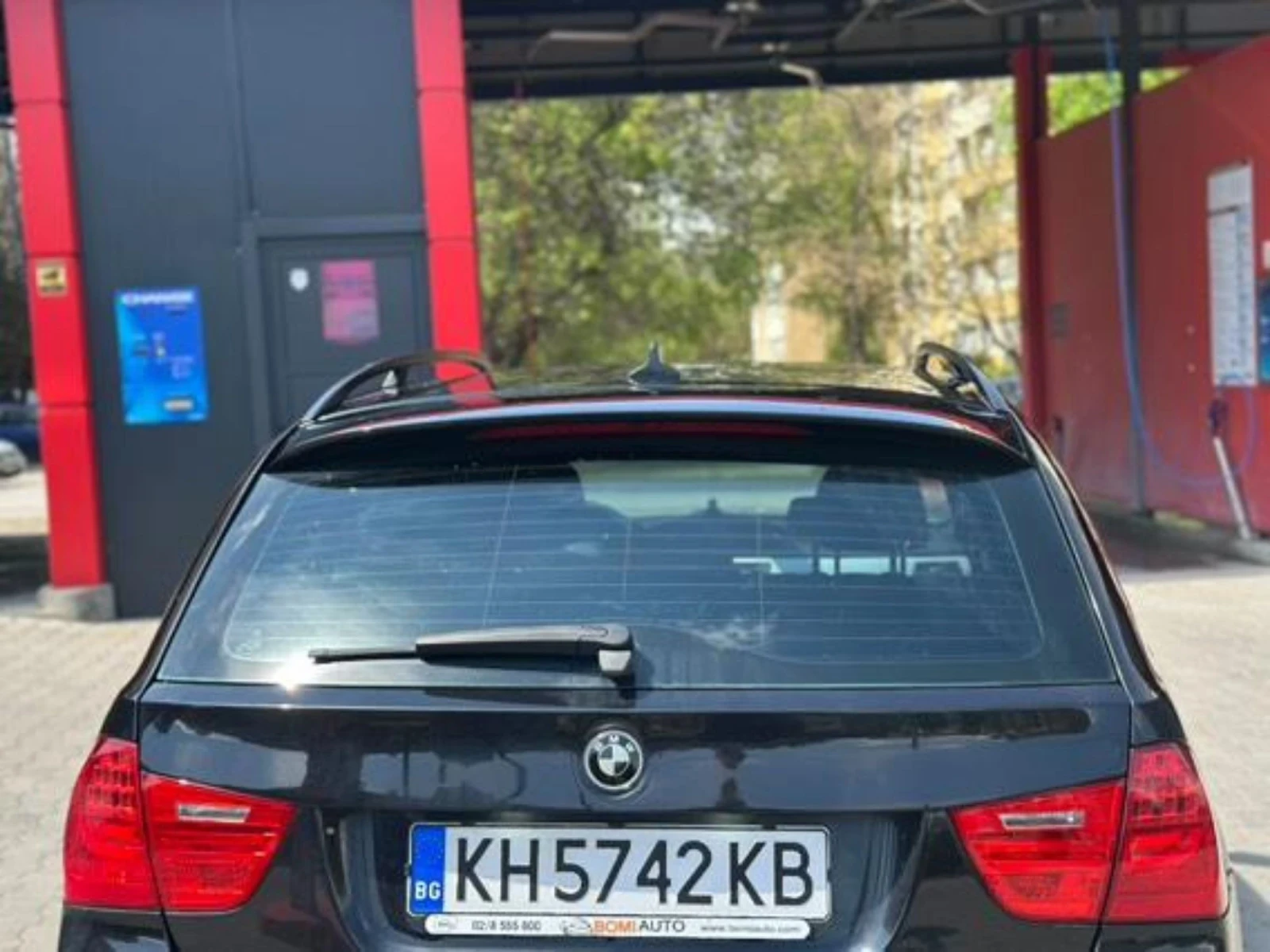 BMW 335  - изображение 2