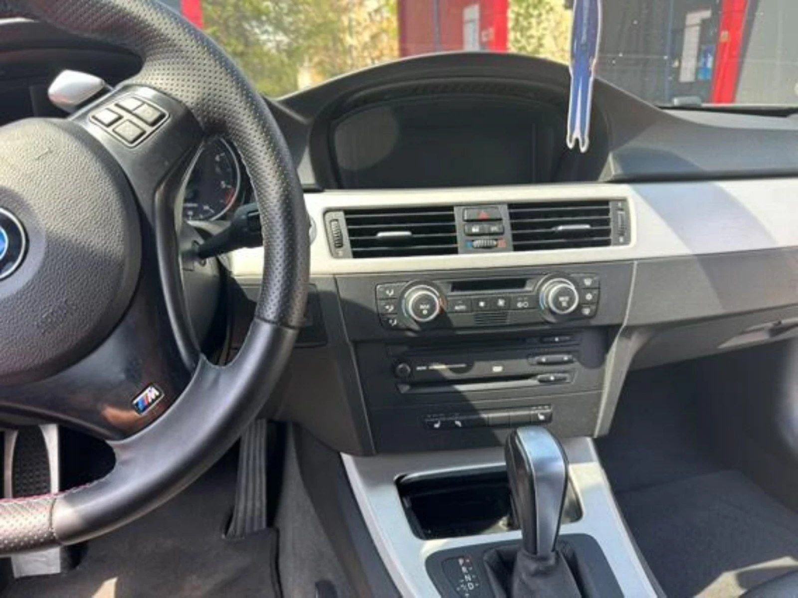 BMW 335  - изображение 9
