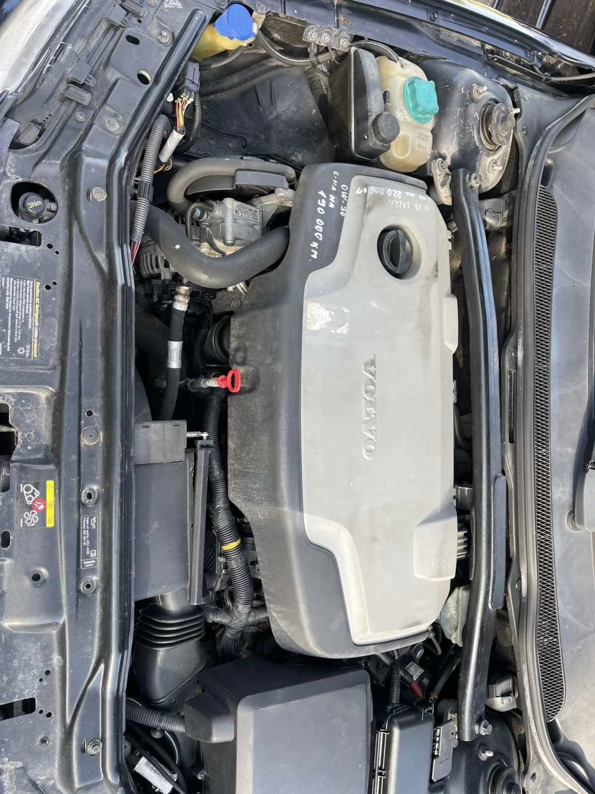 Volvo S60 2.4 D5 - изображение 10